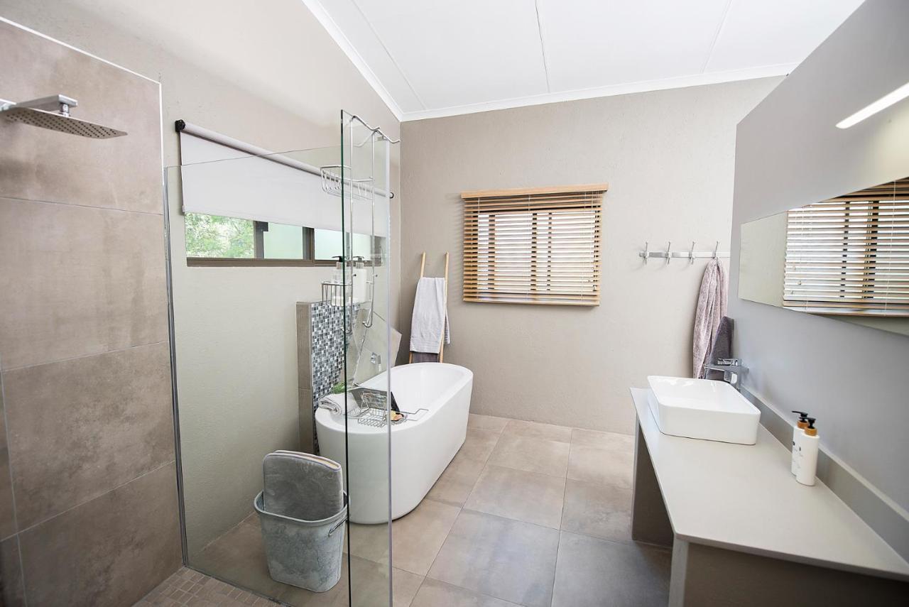 Birds Babble Self Catering Hotel Mbombela Buitenkant foto